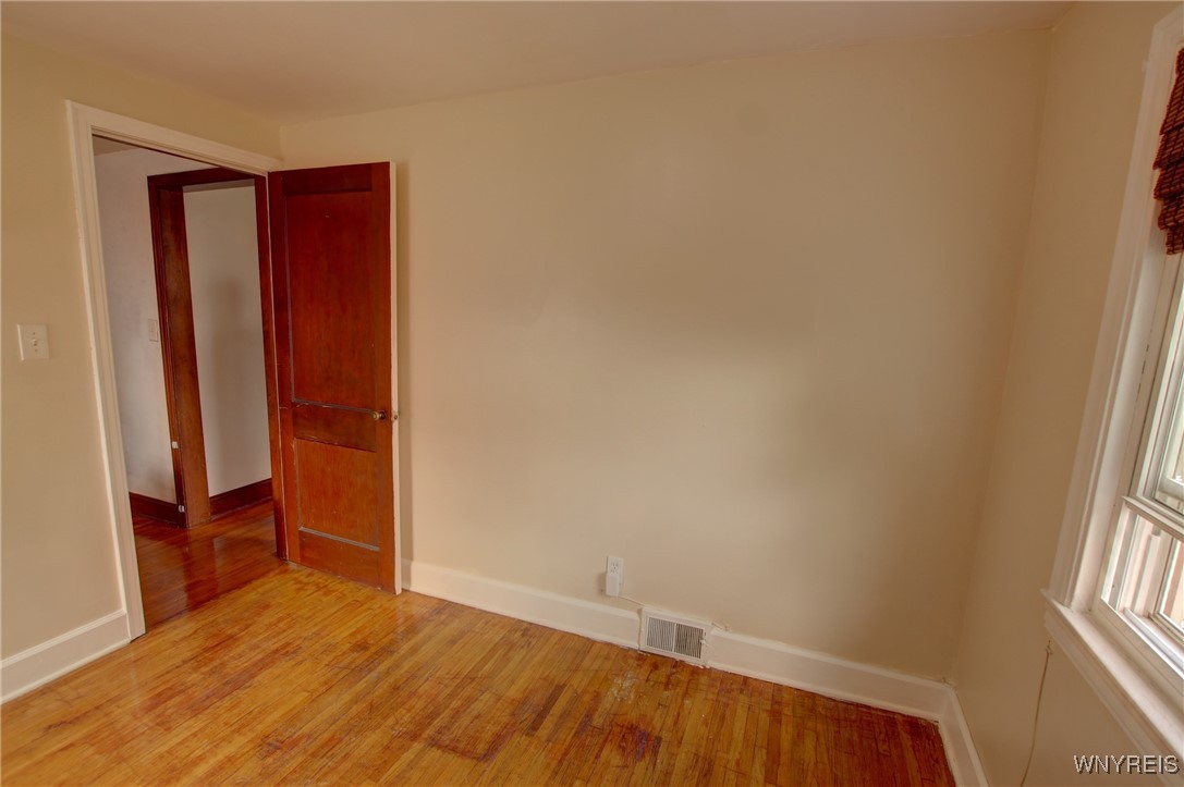 28 Cedar Road Cheektowaga, NY 14215 - Photo 21 of 43