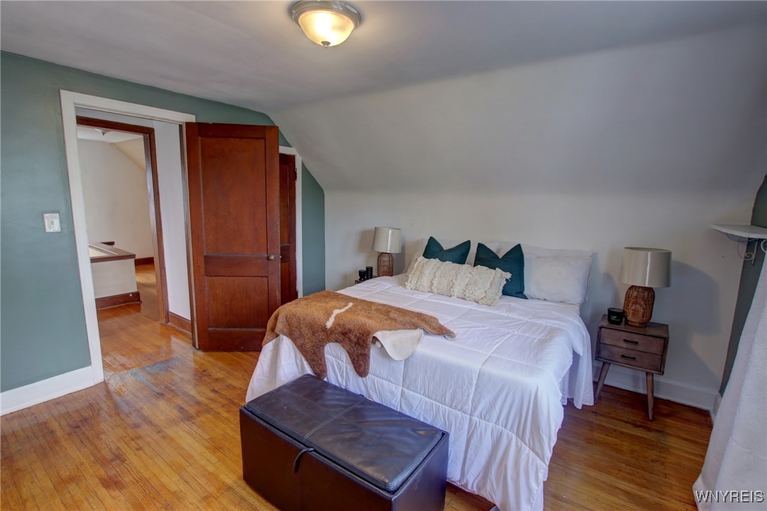 28 Cedar Road Cheektowaga, NY 14215 - Photo 27 of 43 Lots of room for a King size bed