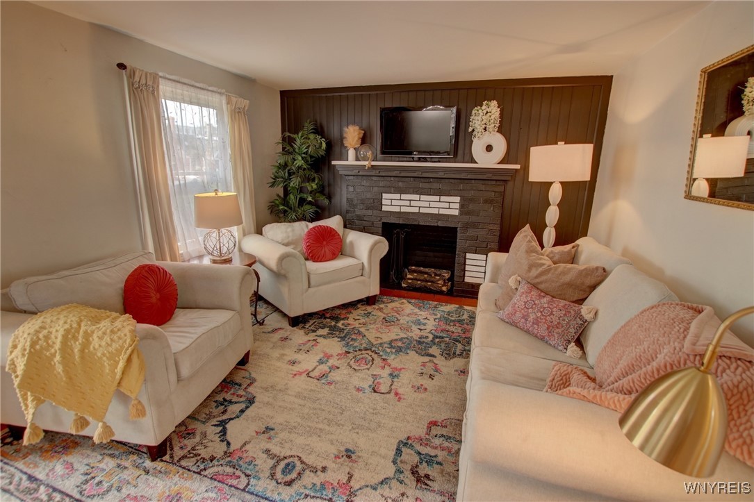 28 Cedar Road Cheektowaga, NY 14215 - Photo 6 of 43