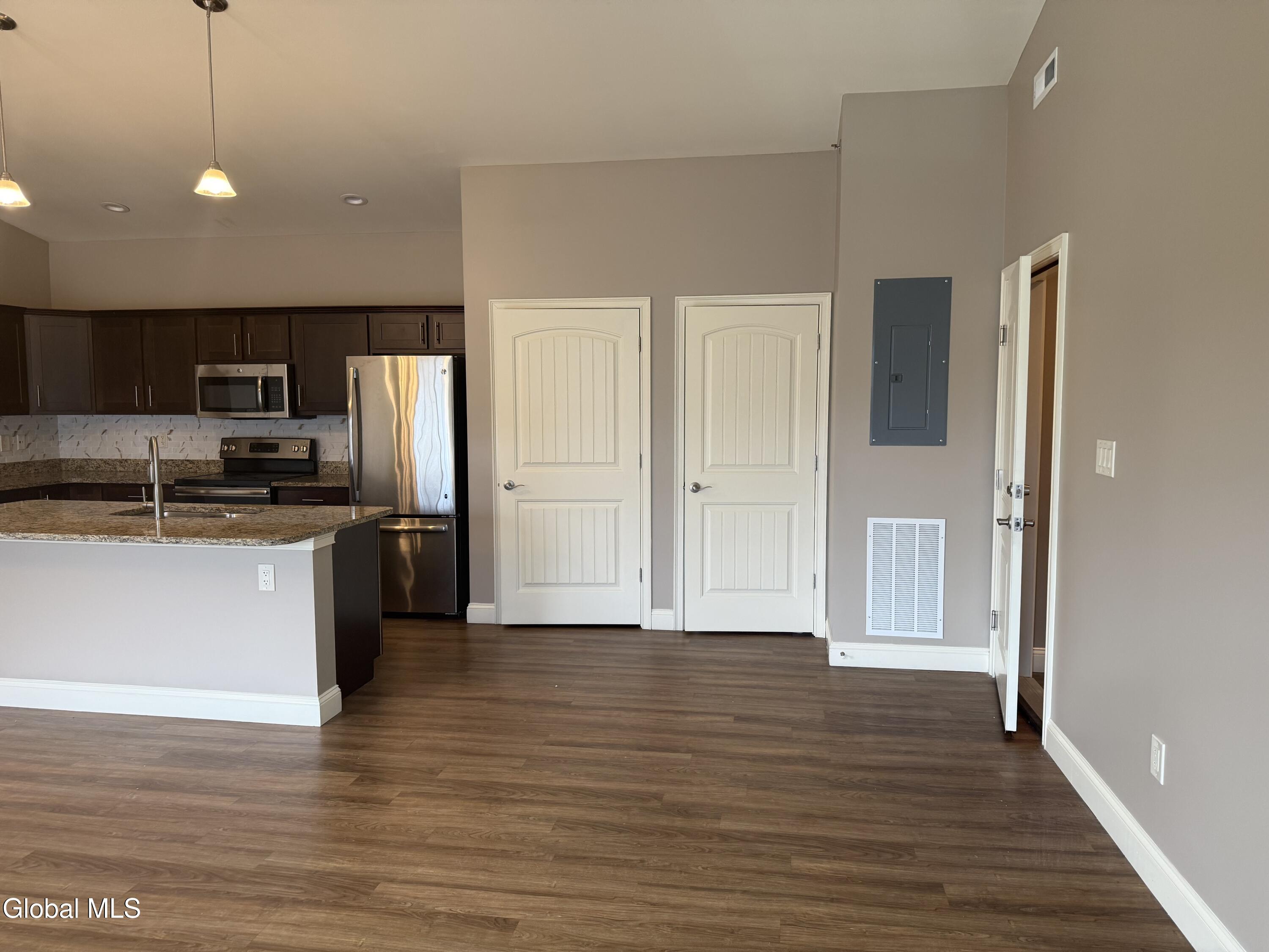 48 Bavarian Way, Unit 125 Altamont, NY 12009 - Photo 12 of 46 IMG_8446