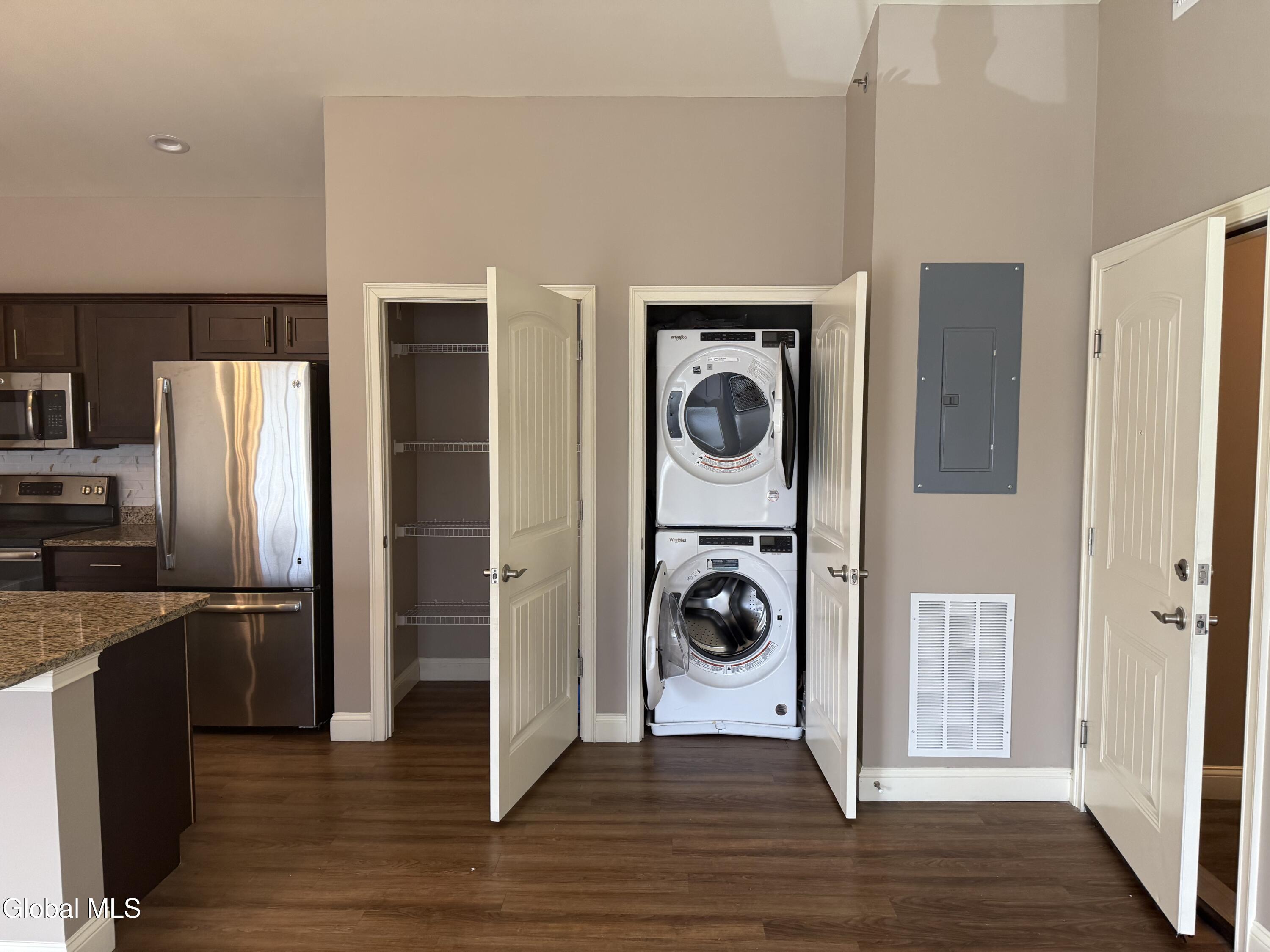 48 Bavarian Way, Unit 125 Altamont, NY 12009 - Photo 13 of 46 IMG_8447