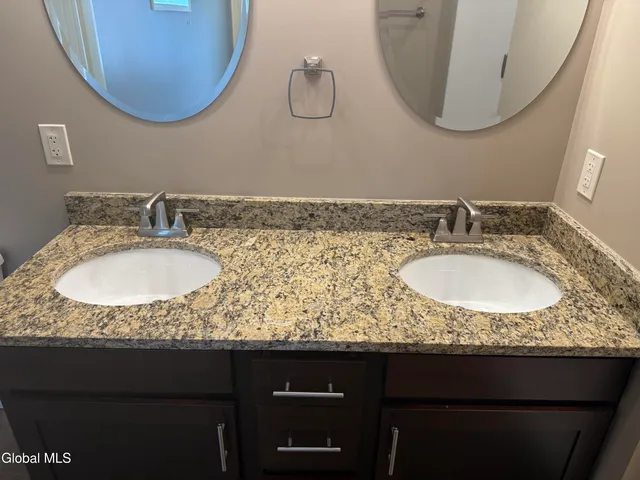 $2,450 | 48 Bavarian Way, Unit 125, Altamont, NY 12009