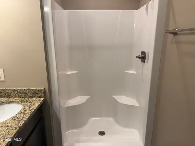 $2,450 | 48 Bavarian Way, Unit 125, Altamont, NY 12009