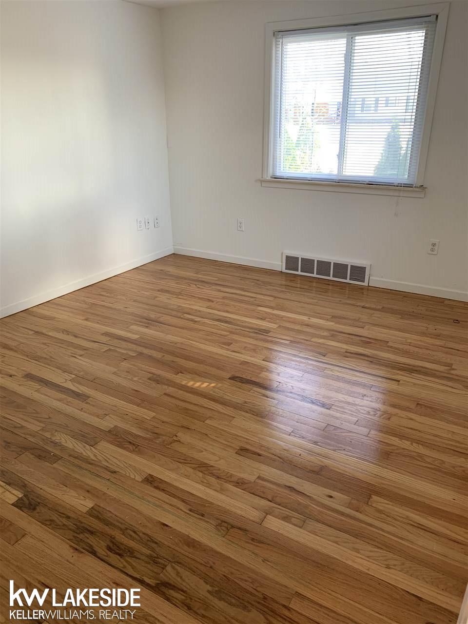 12805 22 Mile Road Utica, MI 48315 - Photo 9 of 15 31375306-8.JPG