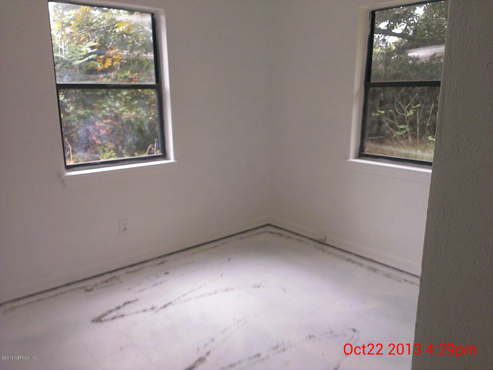 2158 Spring Park Road Jacksonville, FL 32207 - Photo 8 of 15 Bedroom 2
