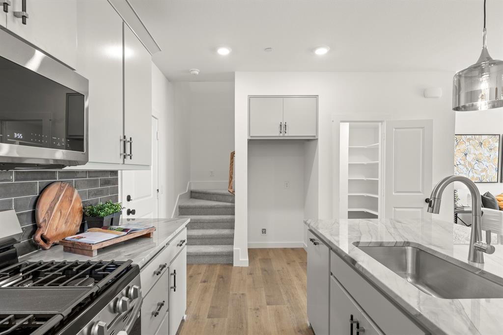 2017 Aldrich Road Celina, TX 75009 - Photo 13 of 28 13_13. 2017 Aldrich -2263-Catalpa- Kitchen (3)