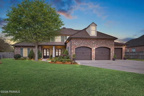 $699,999 | 102 Marble Creek Cove, Lafayette, LA 70508