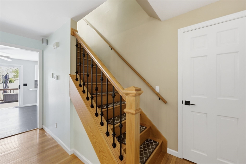 33 Winding Lane Springfield, MA 01118 - Photo 15 of 42