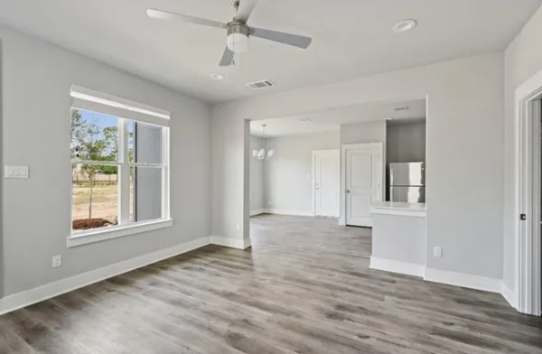 $1,649 | 13588 Ella Boulevard, Unit 4801, Houston, TX 77067