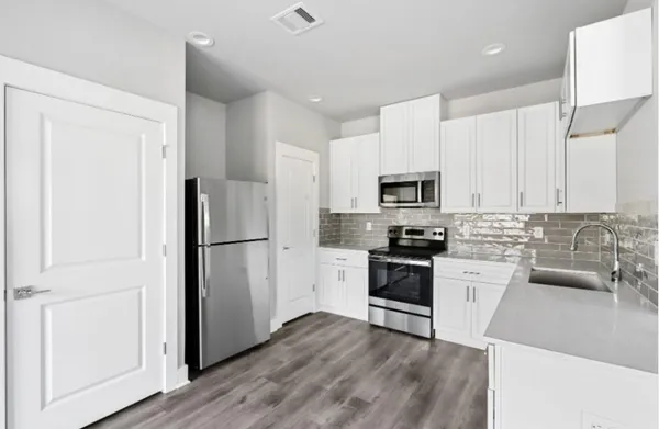 $1,795 | 13588 Ella Boulevard, Unit 4801, Houston, TX 77067