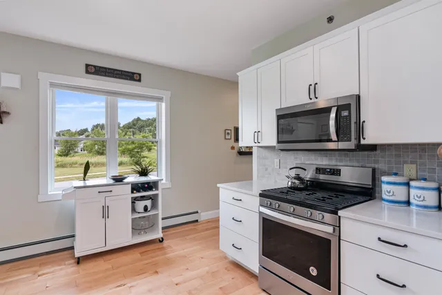 $489,000 | 13 Clover Lane, Hinesburg, VT 05461