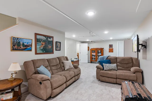 $459,000 | 13 Clover Lane, Hinesburg, VT 05461