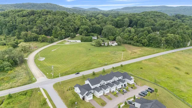 $489,000 | 13 Clover Lane, Hinesburg, VT 05461