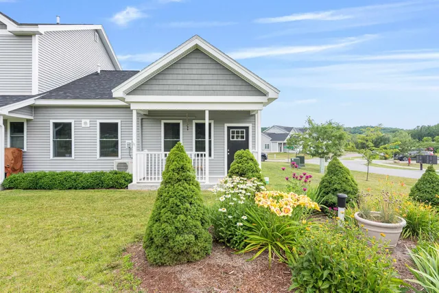 $489,000 | 13 Clover Lane, Hinesburg, VT 05461