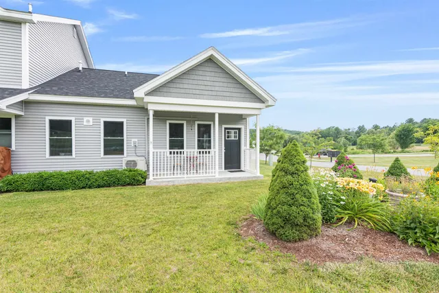 $489,000 | 13 Clover Lane, Hinesburg, VT 05461