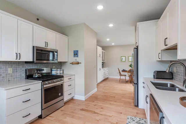 $489,000 | 13 Clover Lane, Hinesburg, VT 05461