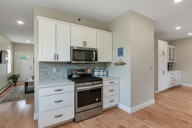 $459,000 | 13 Clover Lane, Hinesburg, VT 05461