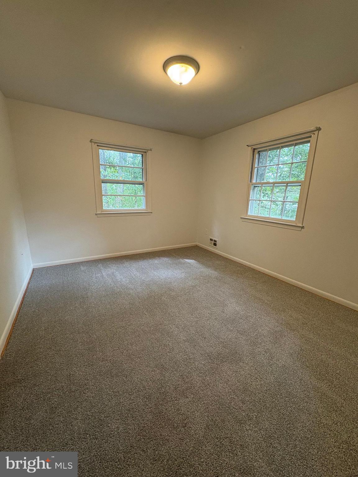 3306 Whitesworth Road Phoenix, MD 21131 - Photo 22 of 31 an empty room with a window