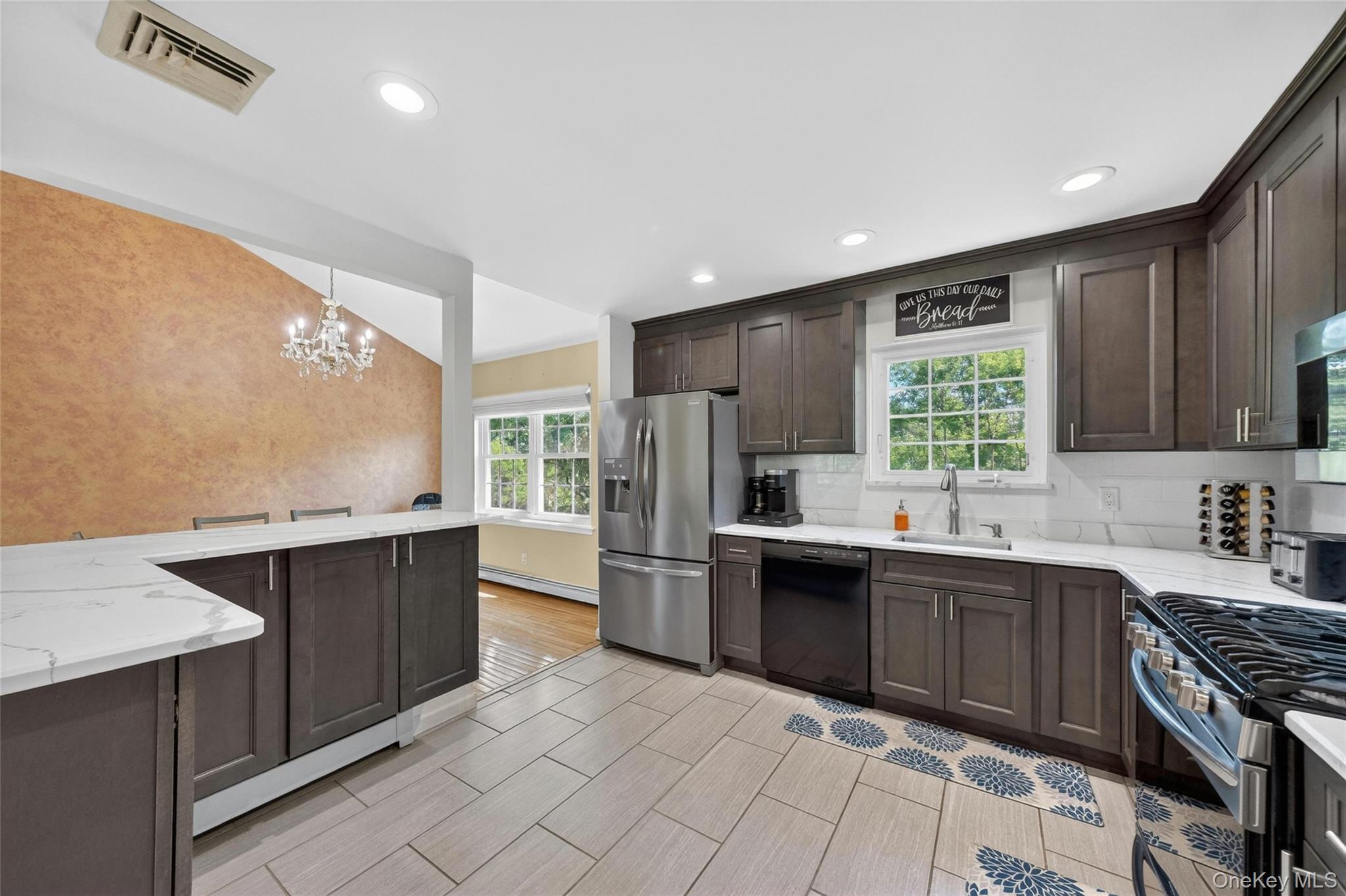 101 Brewer Road Newburgh, NY 12550 - Photo 14 of 47