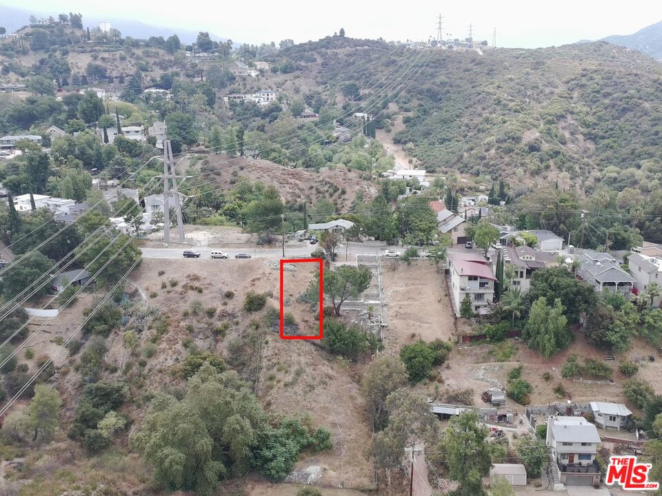 9477 Reverie Road Tujunga, CA 91042 - Photo 4 of 18