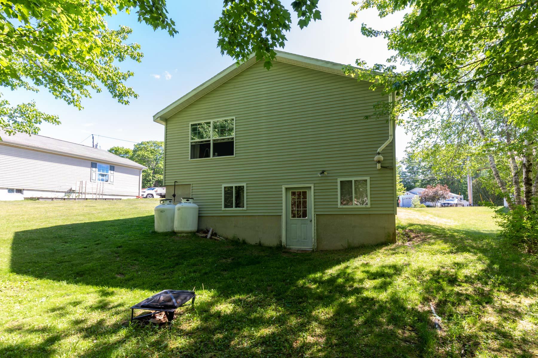 56 Fox Ridge Drive Berwick, ME 03901 - Photo 7 of 36 Secoast-Re-Photos-35