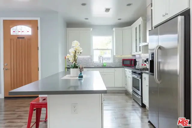 $4,795 | 7311 Gaviota Avenue, Van Nuys, CA 91406