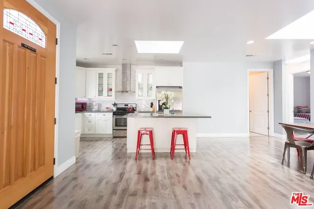 $4,795 | 7311 Gaviota Avenue, Van Nuys, CA 91406