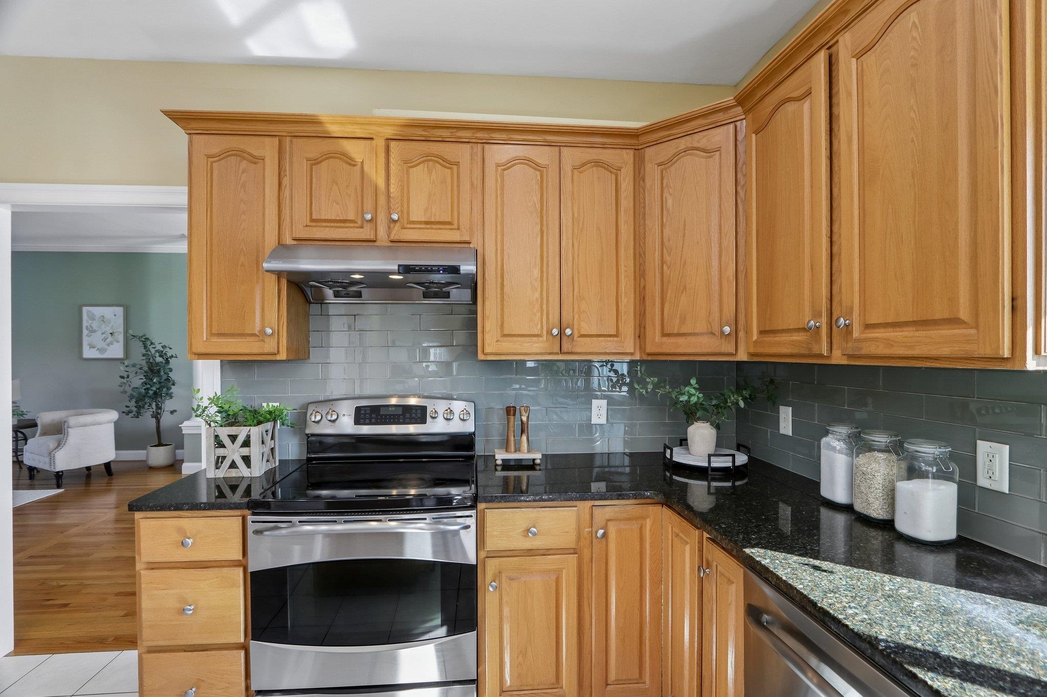 1 Squire Armour Road Windham, NH 03087 - Photo 15 of 49