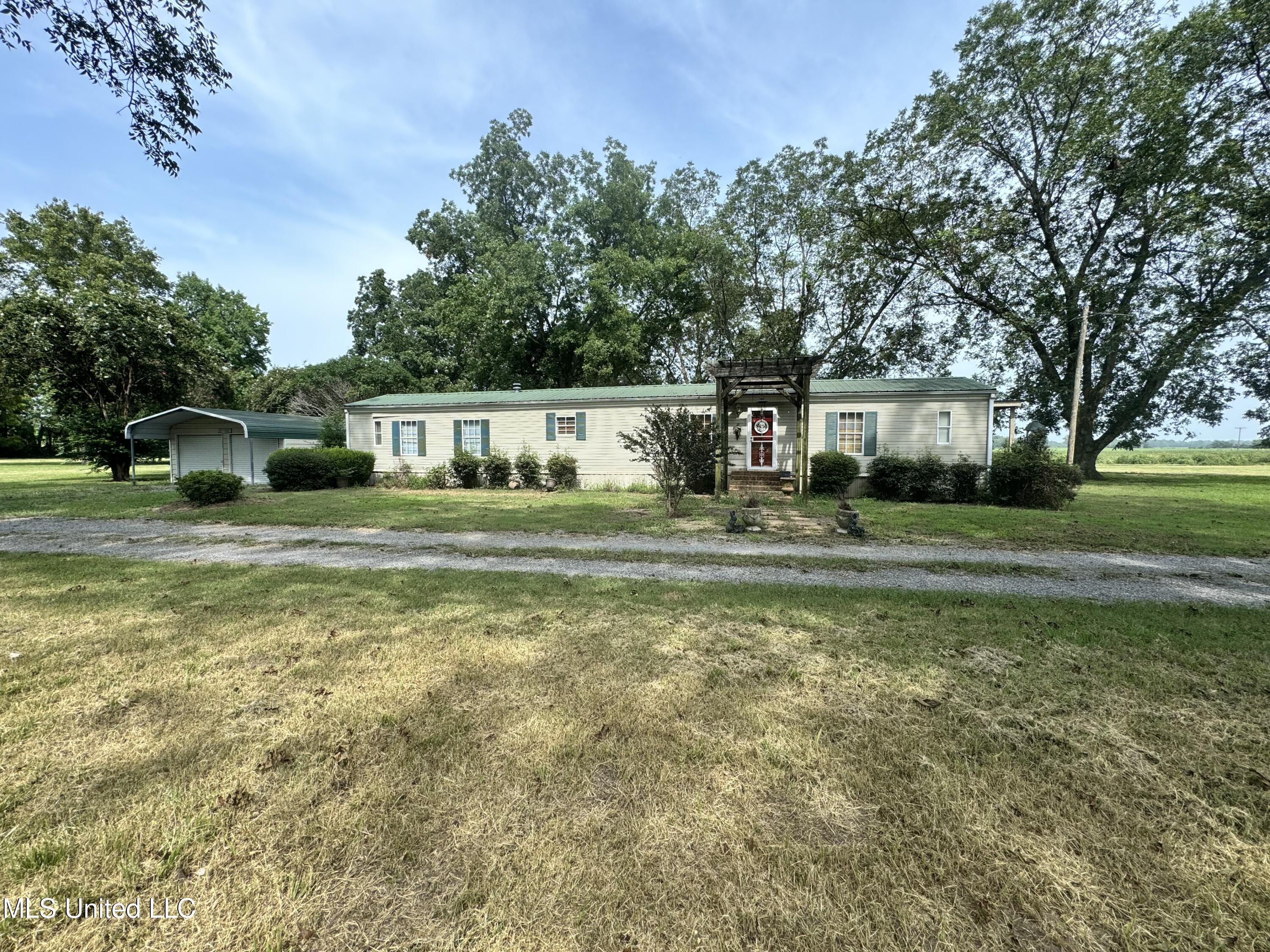 1148 Bolivar Road Benoit, MS 38725 - Photo 2 of 6 IMG_3669