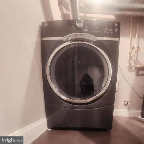 a close up view of washer and dryer