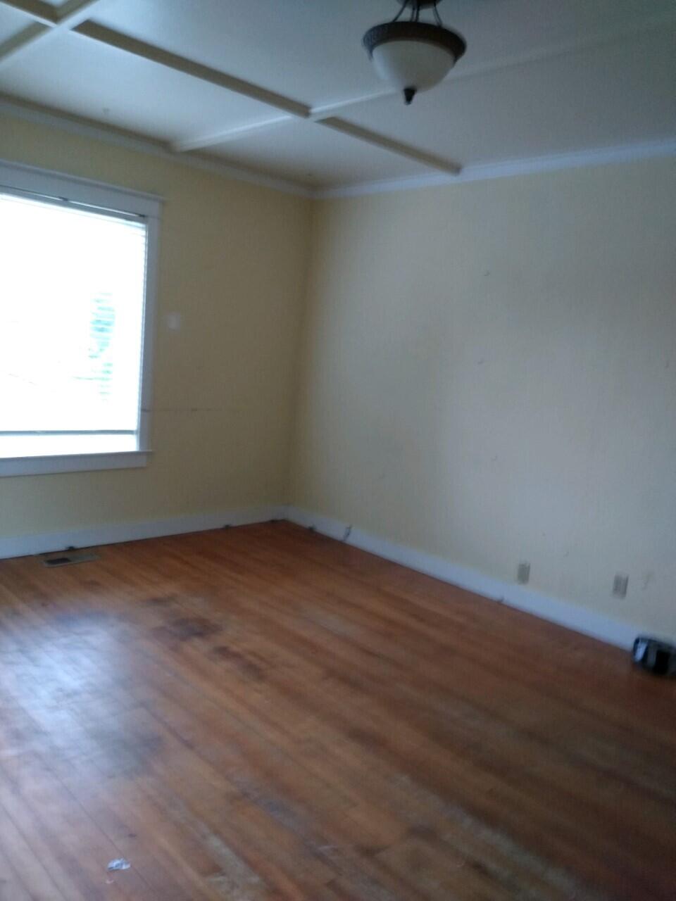 12705 Us-101 Nehalem, OR 97131 - Photo 13 of 19 Moody Hwy 101 Living room 2022