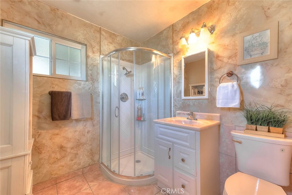 8723 Larkin Court Riverside, CA 92503 - Photo 25 of 35 Main bath #1
