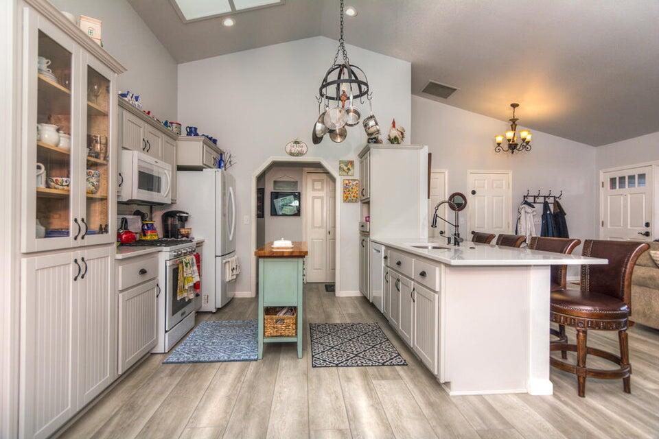 3393 Northeast Stonebrook Loop Bend, OR 97701 - Photo 10 of 23 Full newly remodeled and finished kitchen with all new appliances