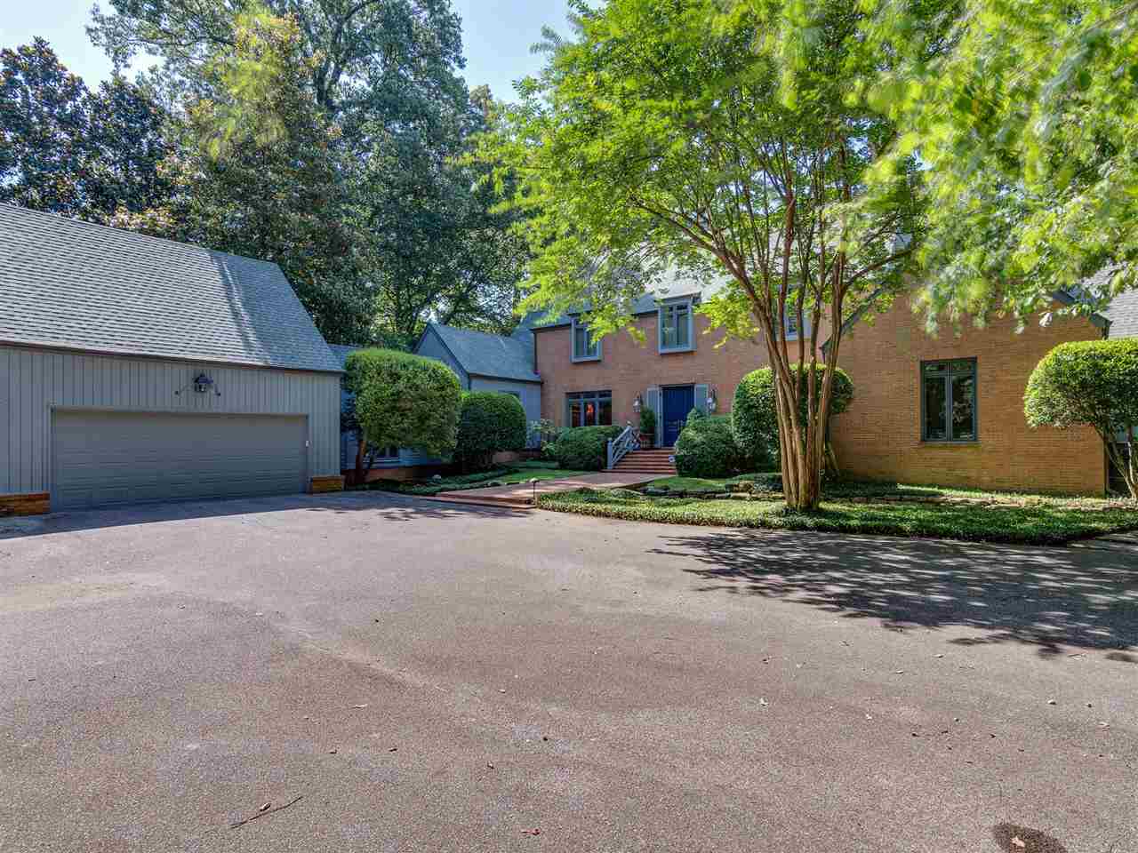 4271 Walnut Grove Road Memphis, TN 38117 - Photo 2 of 25