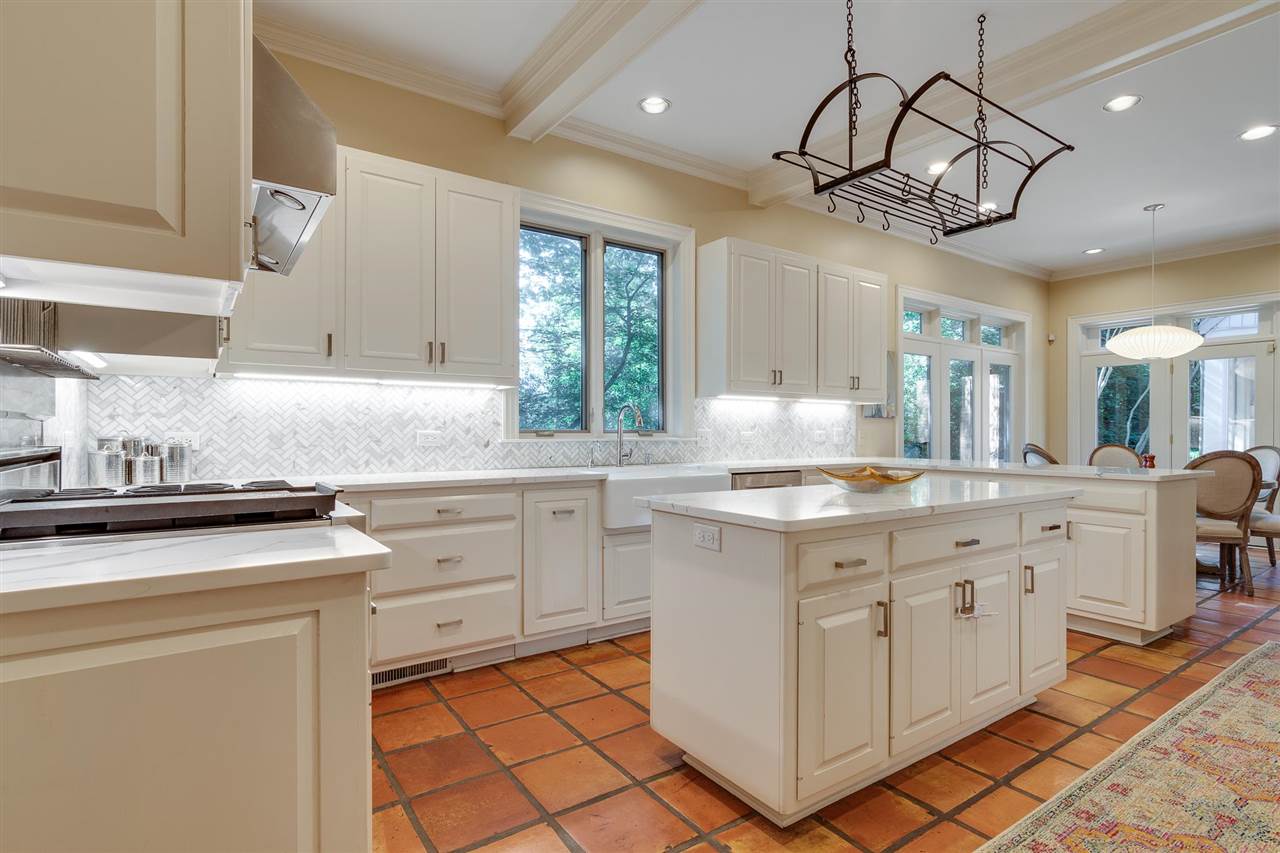 4271 Walnut Grove Road Memphis, TN 38117 - Photo 8 of 25