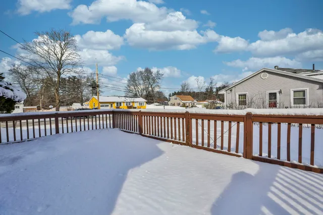 $450,000 | 12 Hemlock Street, Hudson, NH 03051