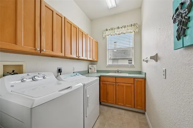 $595,000 | 105 Abercrombie Avenue, Englewood, FL 34223