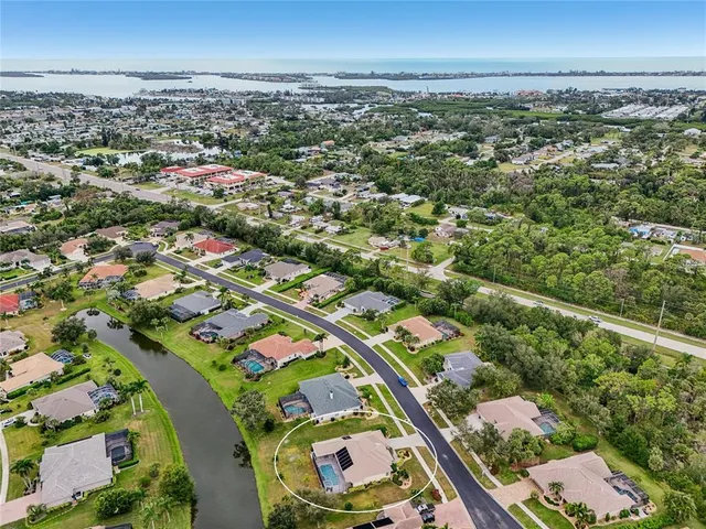 $595,000 | 105 Abercrombie Avenue, Englewood, FL 34223