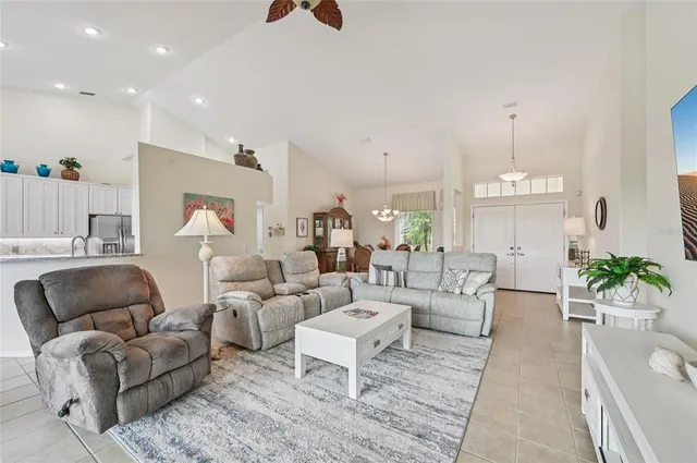 $595,000 | 105 Abercrombie Avenue, Englewood, FL 34223