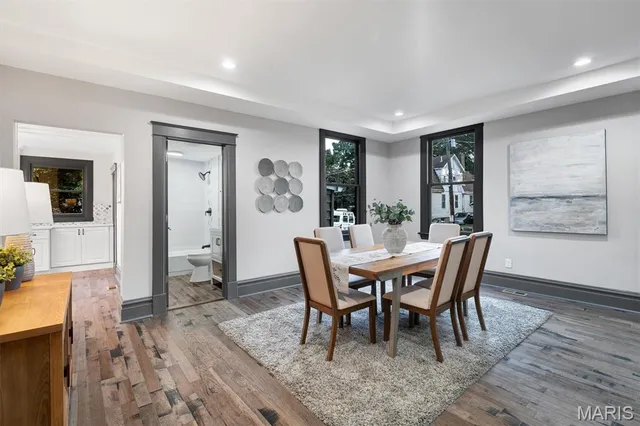 $459,900 | 2118 McCausland Avenue, St. Louis, MO 63143