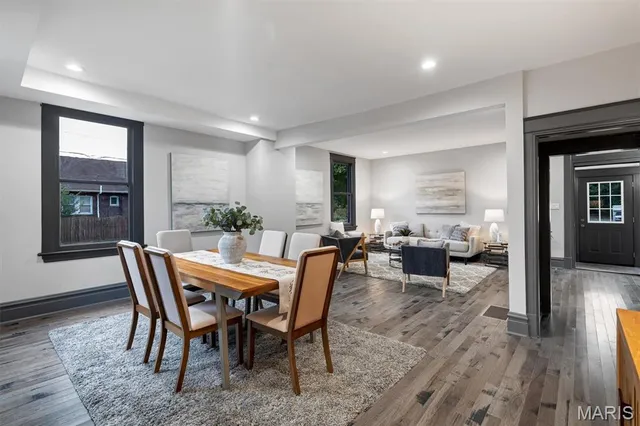 $459,900 | 2118 McCausland Avenue, St. Louis, MO 63143