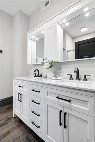 $459,900 | 2118 McCausland Avenue, St. Louis, MO 63143