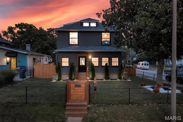 $459,900 | 2118 McCausland Avenue, St. Louis, MO 63143