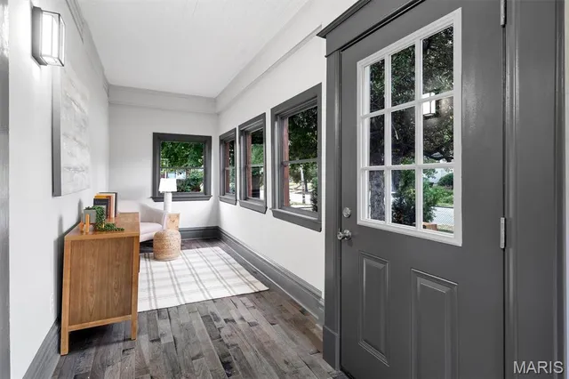 $459,900 | 2118 McCausland Avenue, St. Louis, MO 63143