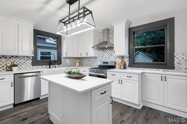 $459,900 | 2118 McCausland Avenue, St. Louis, MO 63143