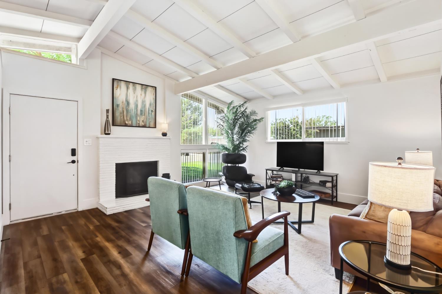 3825 Sunnyvale Avenue Sacramento, CA 95821 - Photo 6 of 43