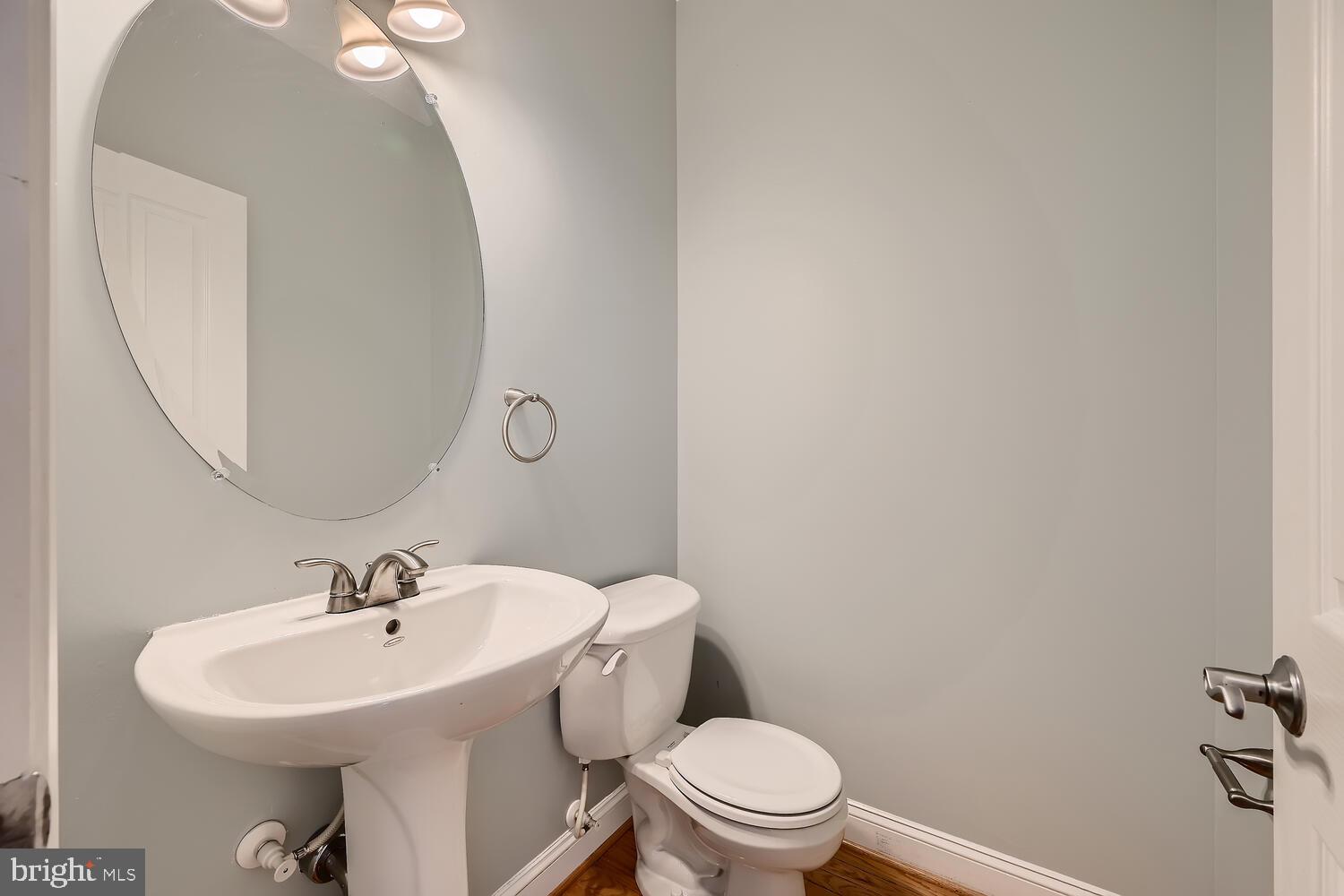 405 South Poppleton Street Baltimore, MD 21230 - Photo 11 of 30 Powder Room
