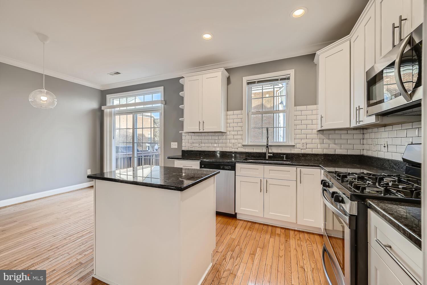 405 South Poppleton Street Baltimore, MD 21230 - Photo 5 of 30 Kitchen