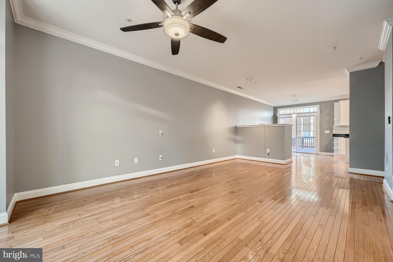 405 South Poppleton Street Baltimore, MD 21230 - Photo 10 of 30 Family Room