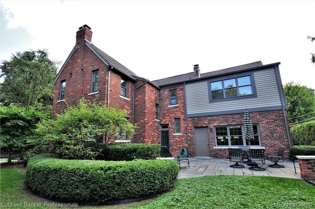 70 Colonial Road Grosse Pointe, MI 48236 - Photo 26 of 38 49.JPG